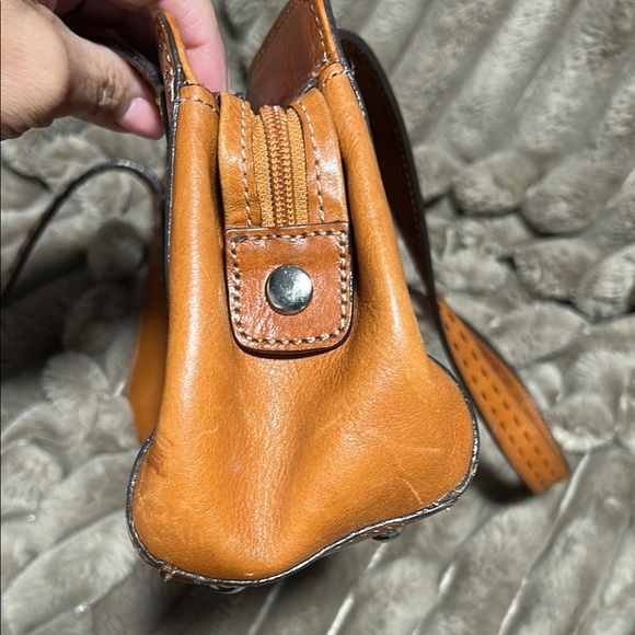 Fossil Tan Leather Shoulder Bag with Double Straps - Picture 4 of 13